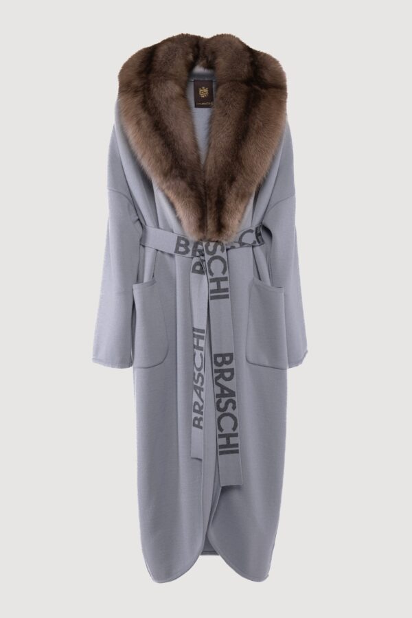 Cashmere coat with sable